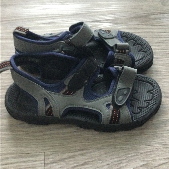 Hiking sandals - Picture 1 of 2